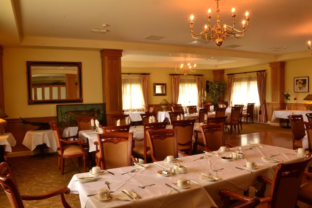 Fairhill House Hotel Clonbur Bagian luar foto
