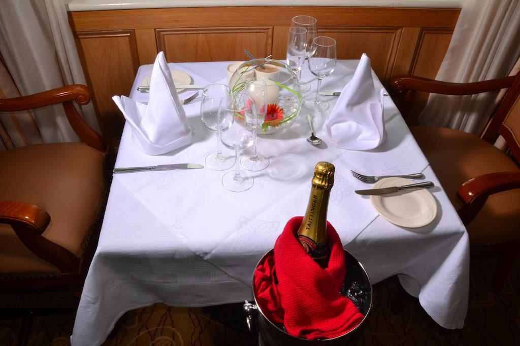 Fairhill House Hotel Clonbur Bagian luar foto