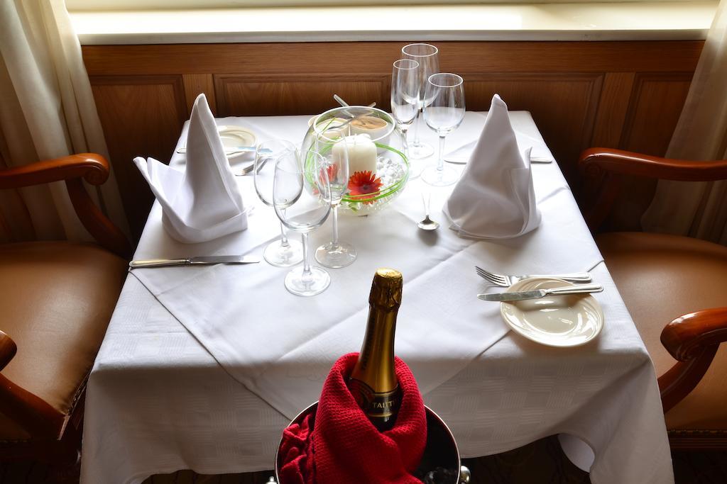 Fairhill House Hotel Clonbur Bagian luar foto