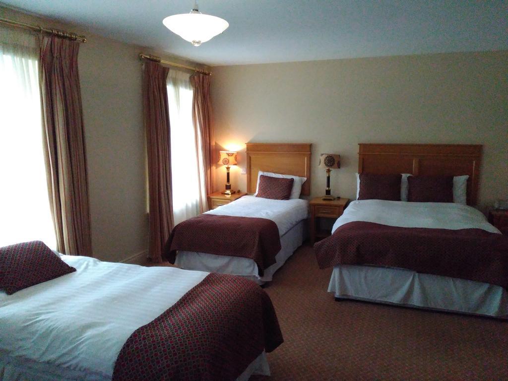 Fairhill House Hotel Clonbur Bagian luar foto