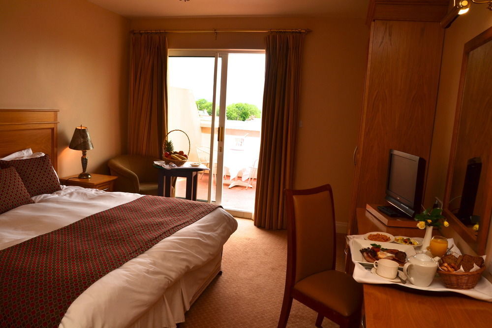 Fairhill House Hotel Clonbur Bagian luar foto