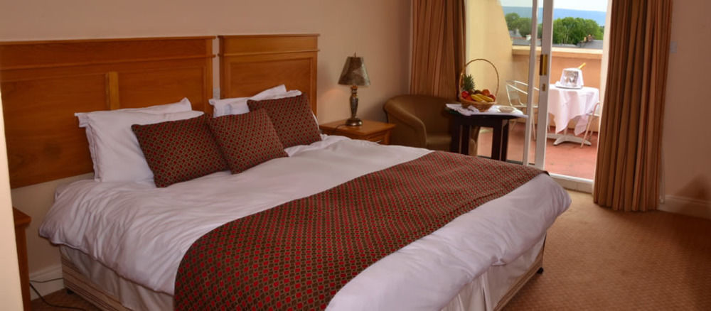 Fairhill House Hotel Clonbur Bagian luar foto